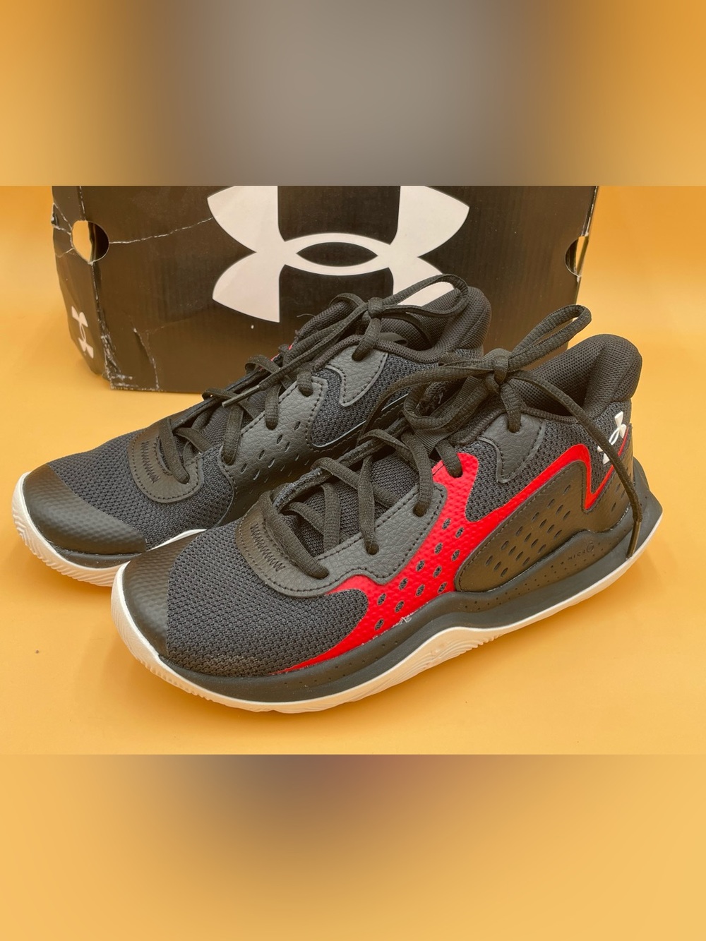 Size 5.5Y Under Armour Grade School Jet ‘23 Basketball Shoes Black Red